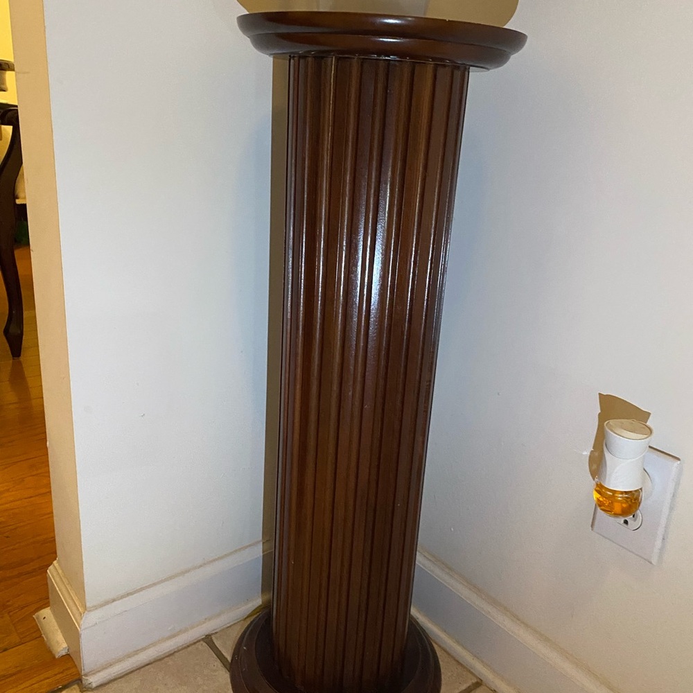SOLD!!!
Elegant  Pedestal Column